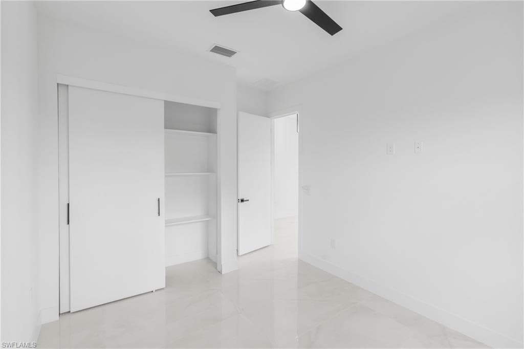 8005 Sunrise CIR-26