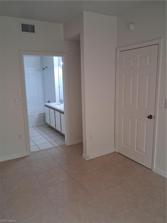 6361 Aragon WAY 101-20
