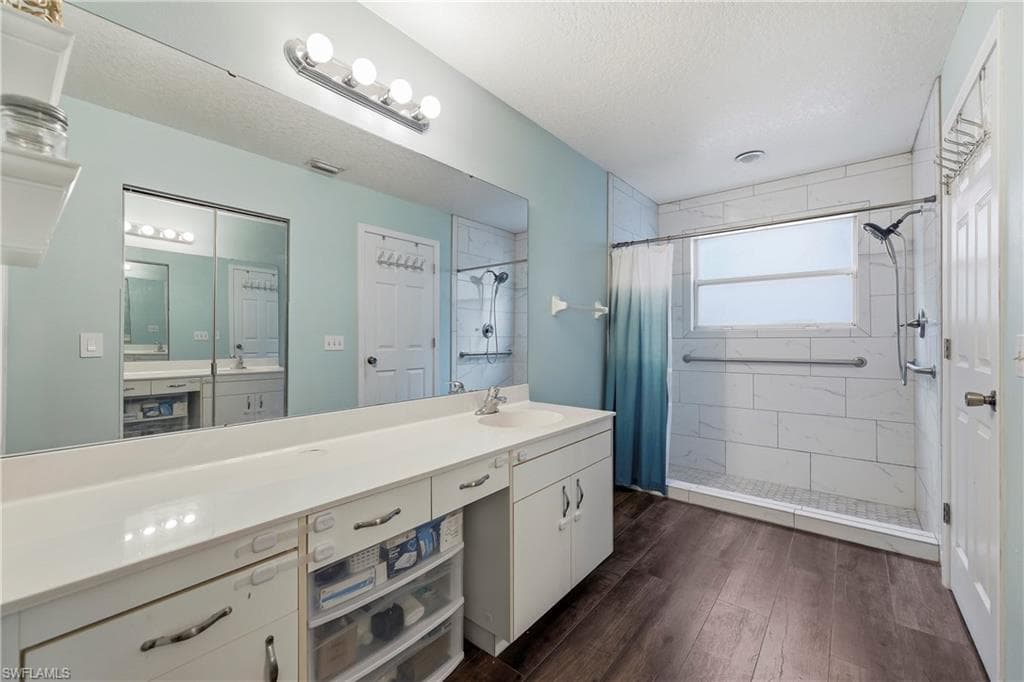 2825 La Cita LN-31