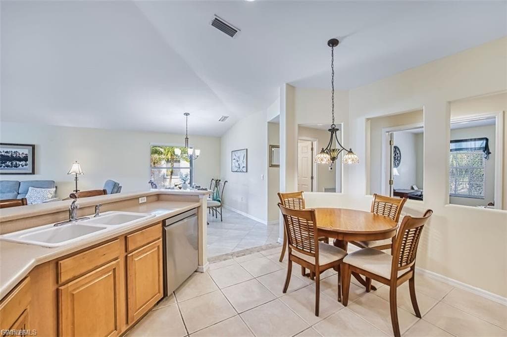 10135 Colonial Country Club BLVD 1202-8
