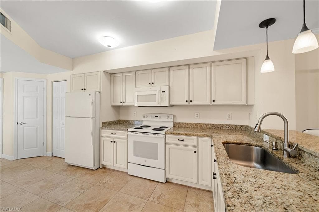 5045 Cedar Springs DR 103-9