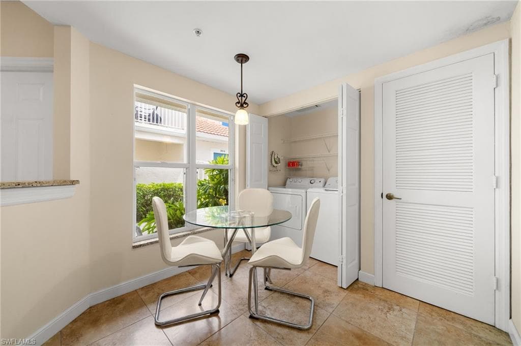 5045 Cedar Springs DR 103-18