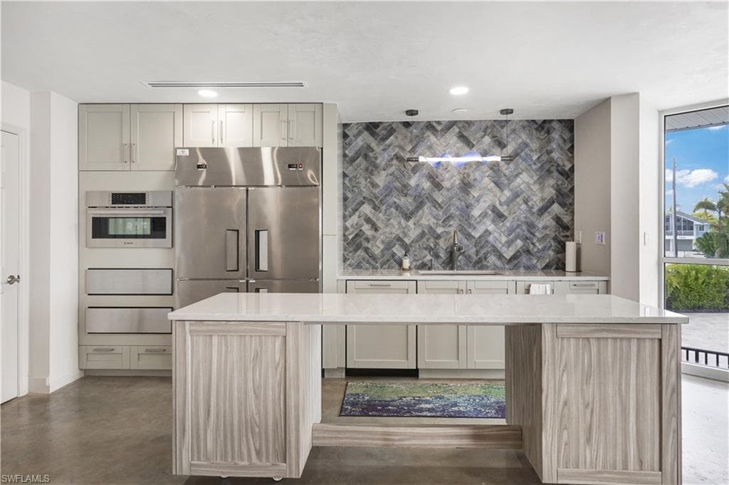 4753 Estero BLVD 802-34