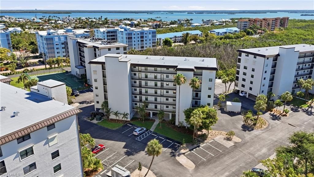 6893 Estero BLVD 423-2