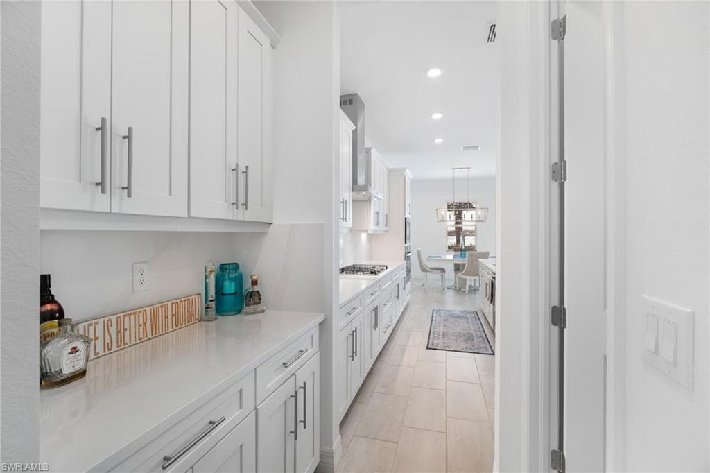 13682 Blue Bay CIR-12