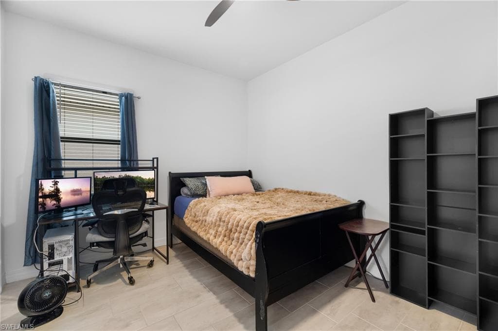 13682 Blue Bay CIR-22