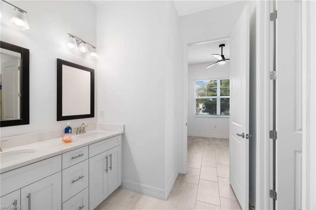 13682 Blue Bay CIR-20