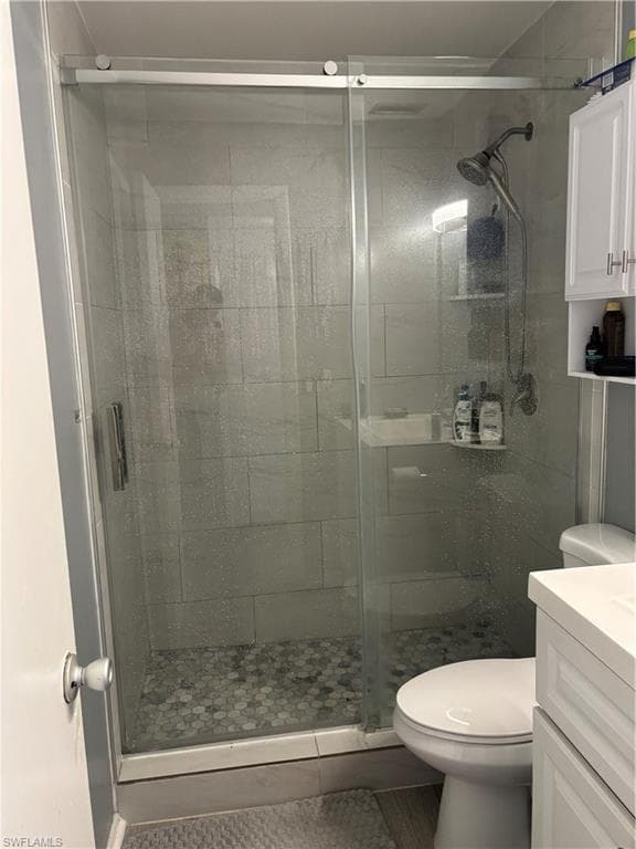 11 Vista Palm LN 204-8