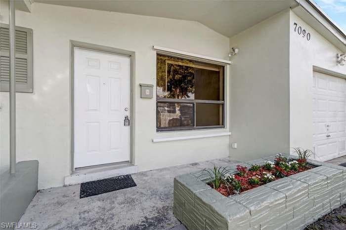 7090 Scott ST-2