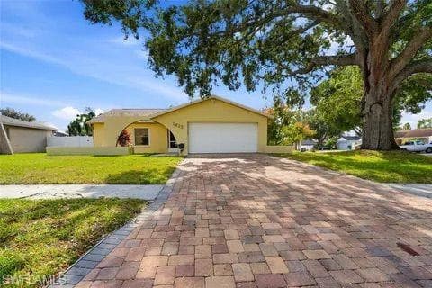 5425 Pentail CIR-1