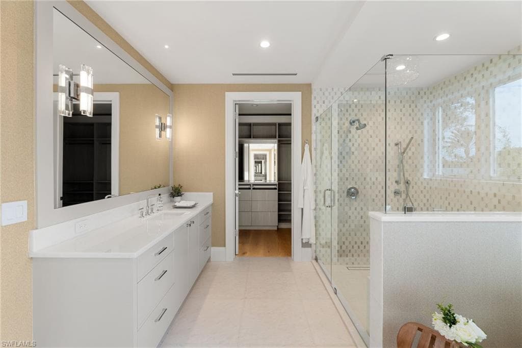 3455 Gin LN-22