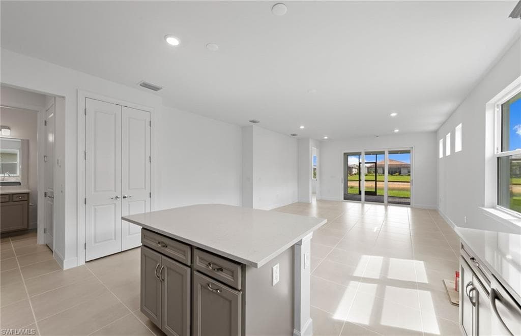 12445 Dolomite WAY-9