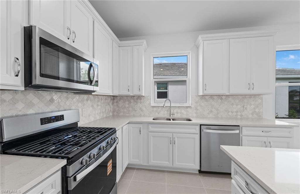 12441 Dolomite WAY-8