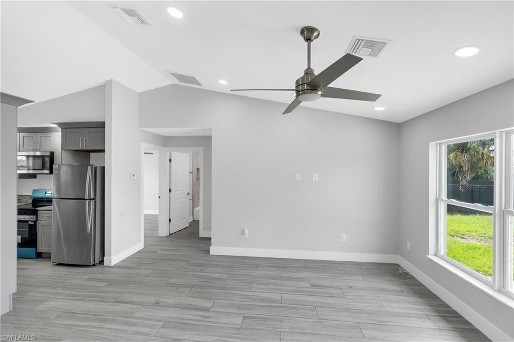 2075 Detroit DR-13