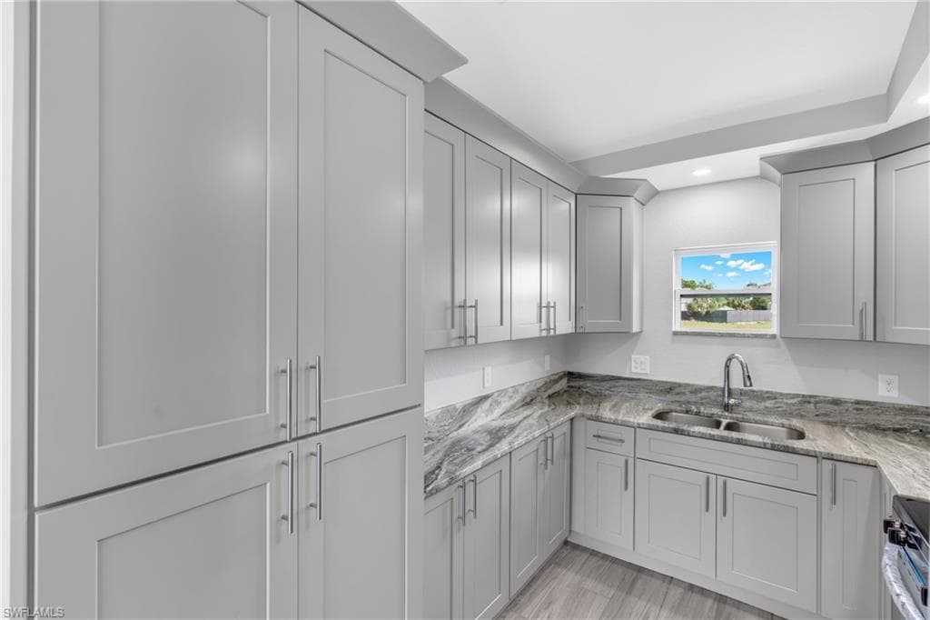 2075 Detroit DR-16