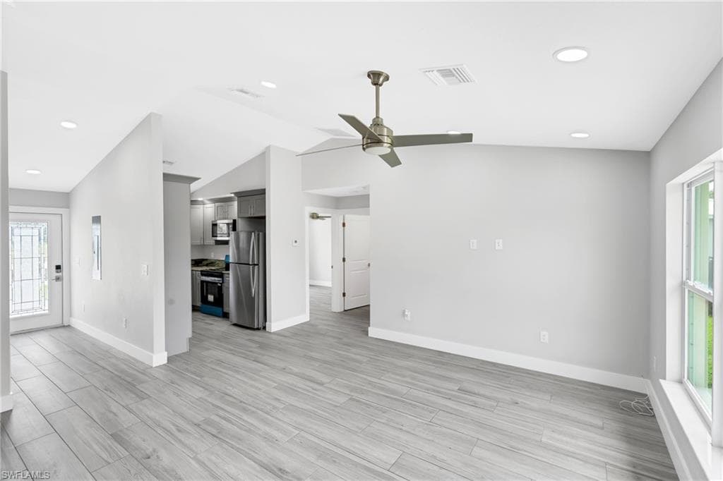 2075 Detroit DR-12