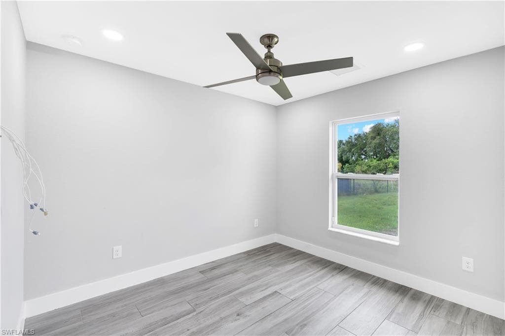 2075 Detroit DR-22