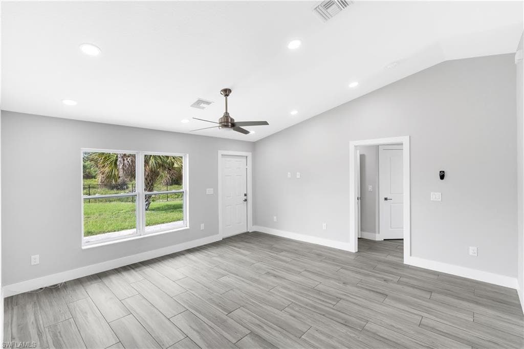 2075 Detroit DR-9