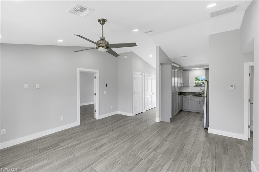 2075 Detroit DR-11