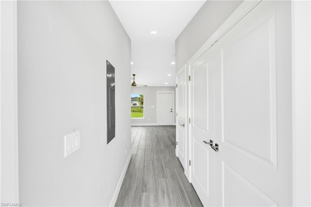 2075 Detroit DR-8