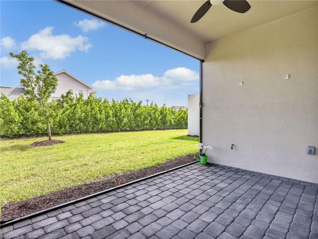 9225 Cayman DR-23