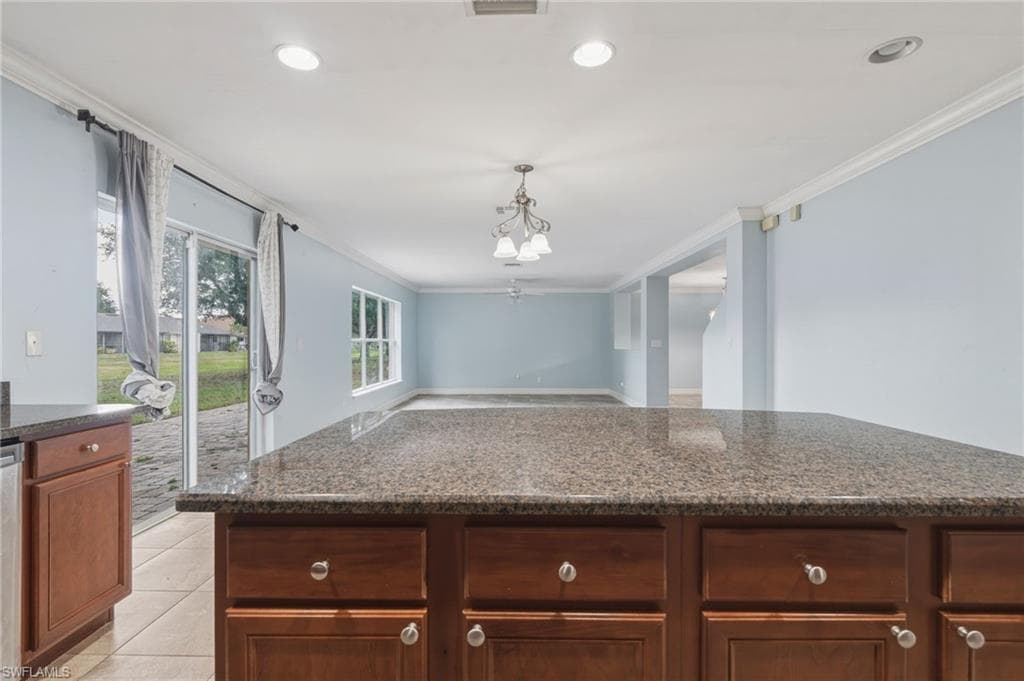 25134 Palisade RD-27