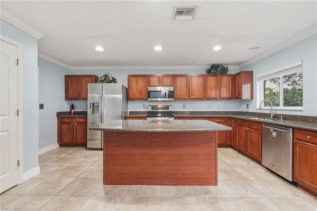 25134 Palisade RD-17