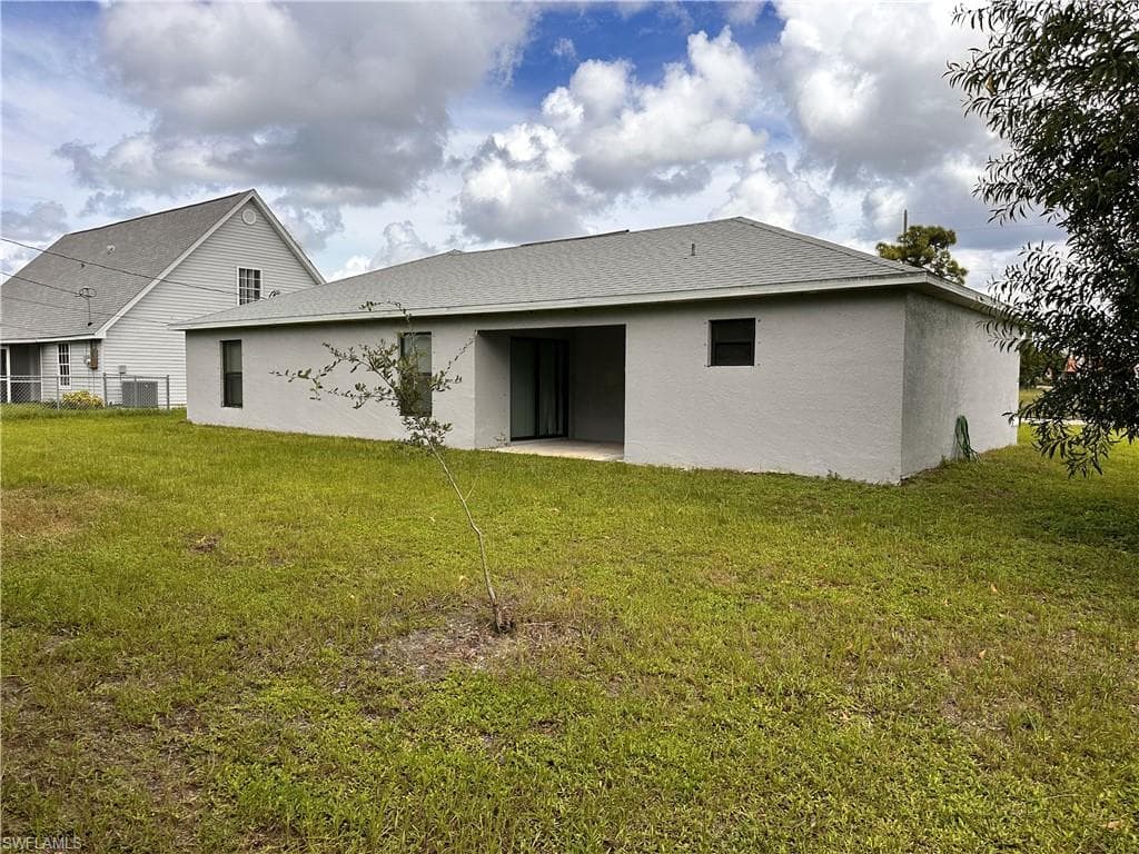 2212 SW Santa Barbara PL-2