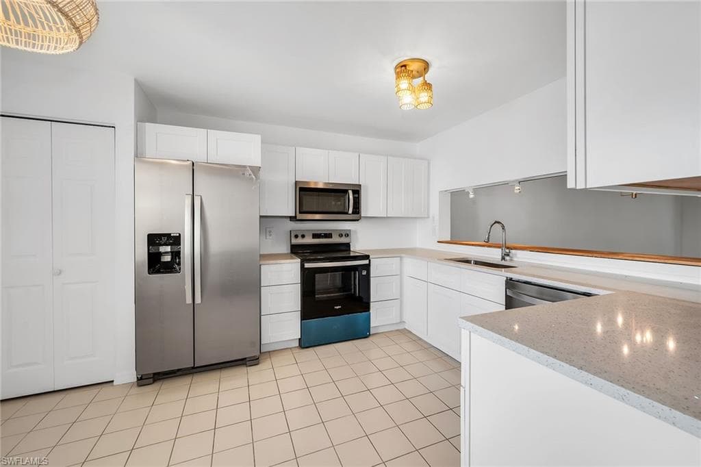 208 Furse Lakes CIR D6-7