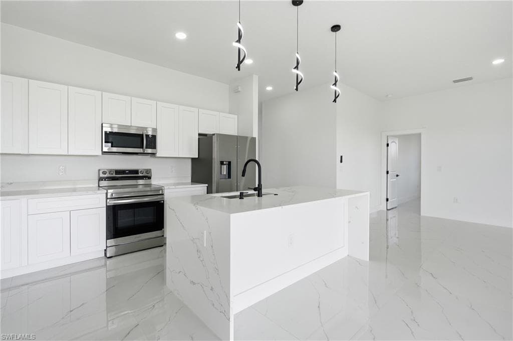 9014 Lawn CT-17