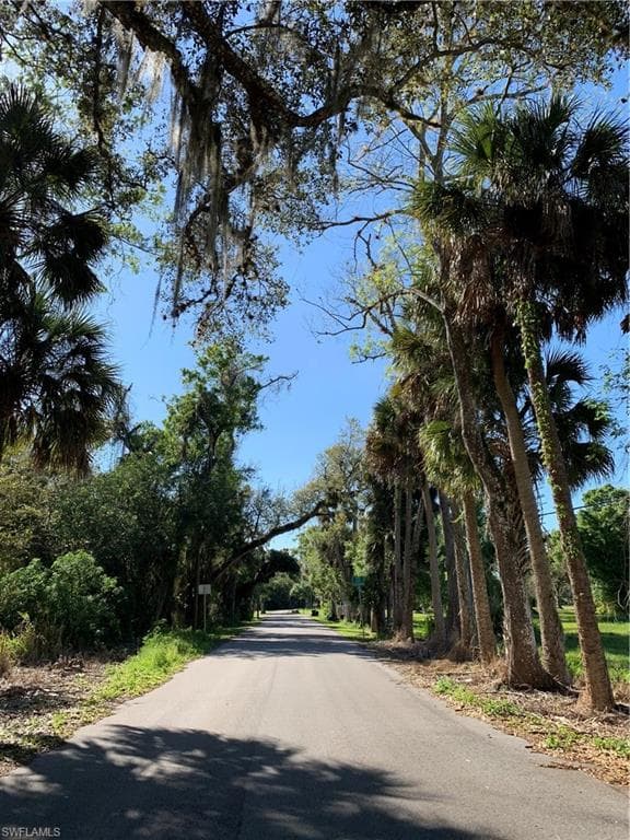1050 Shady Oaks AVE-17