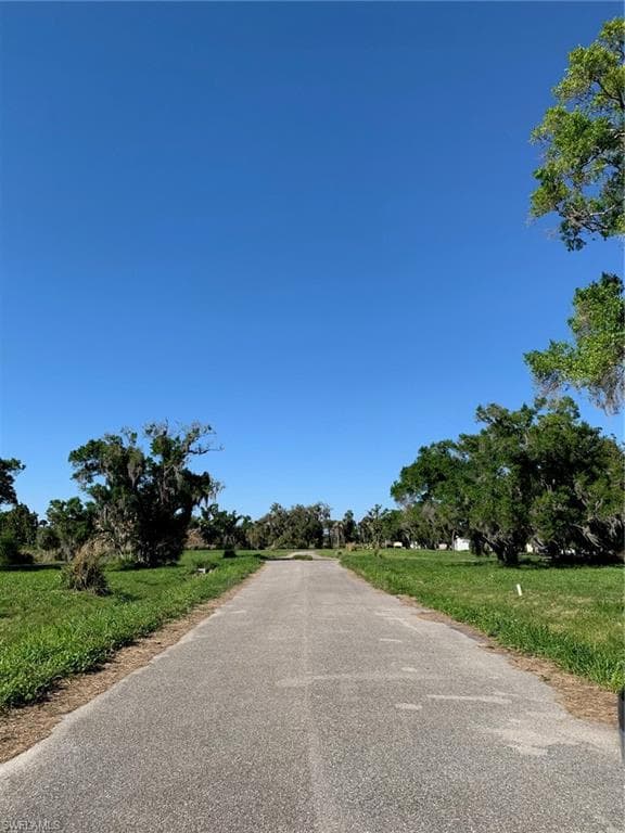 1050 Shady Oaks AVE-16