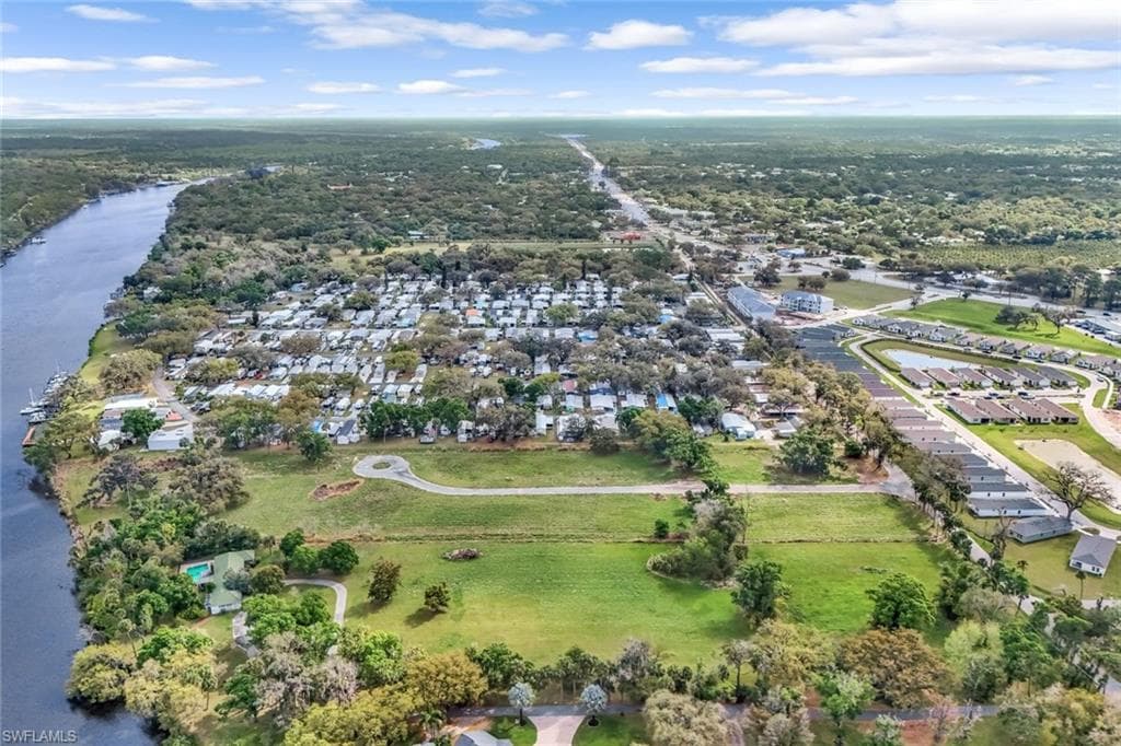 1050 Shady Oaks AVE-10