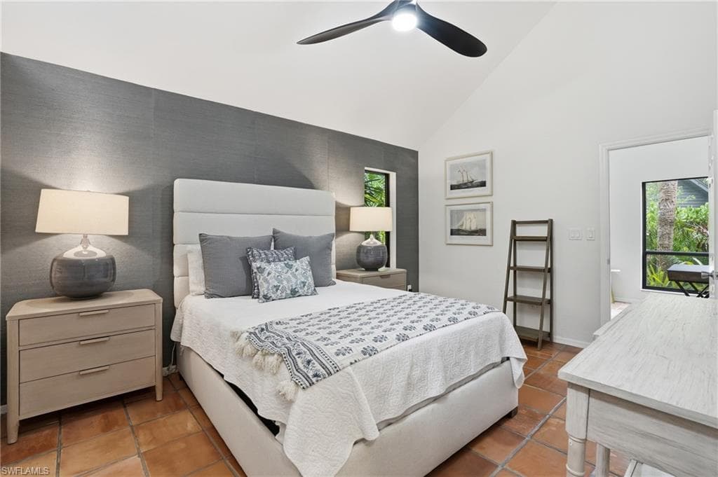 1245 Solana RD-12