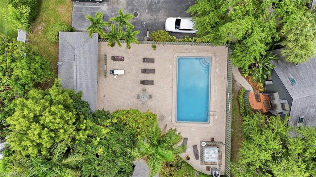 1245 Solana RD-18