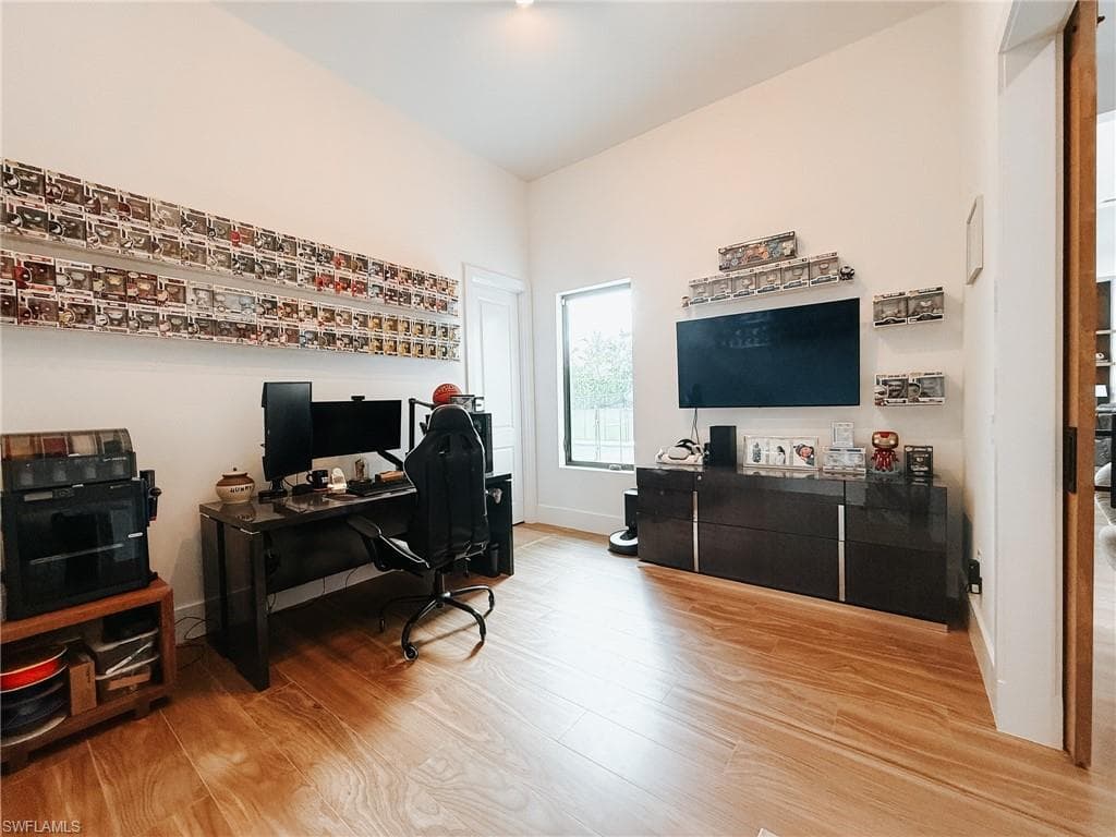 1702 Ludlow RD-37