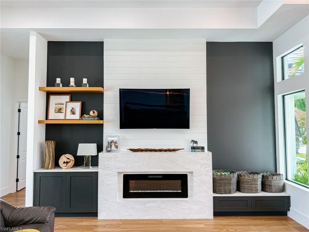 1702 Ludlow RD-11