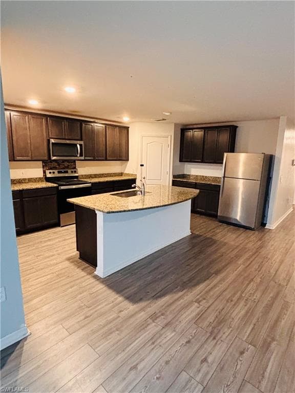 244 Loadstar ST-4
