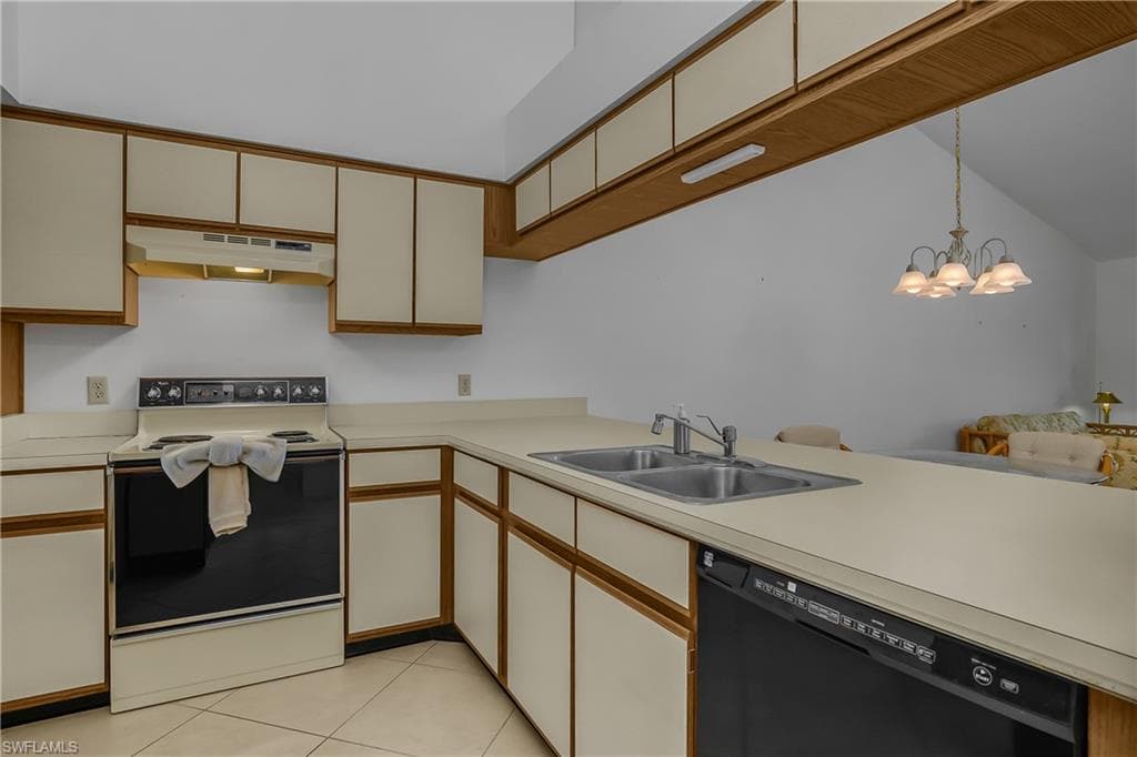 460 Fox Haven DR 1302-10