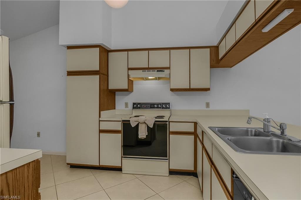 460 Fox Haven DR 1302-11