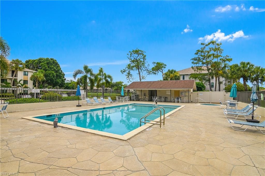 460 Fox Haven DR 1302-35