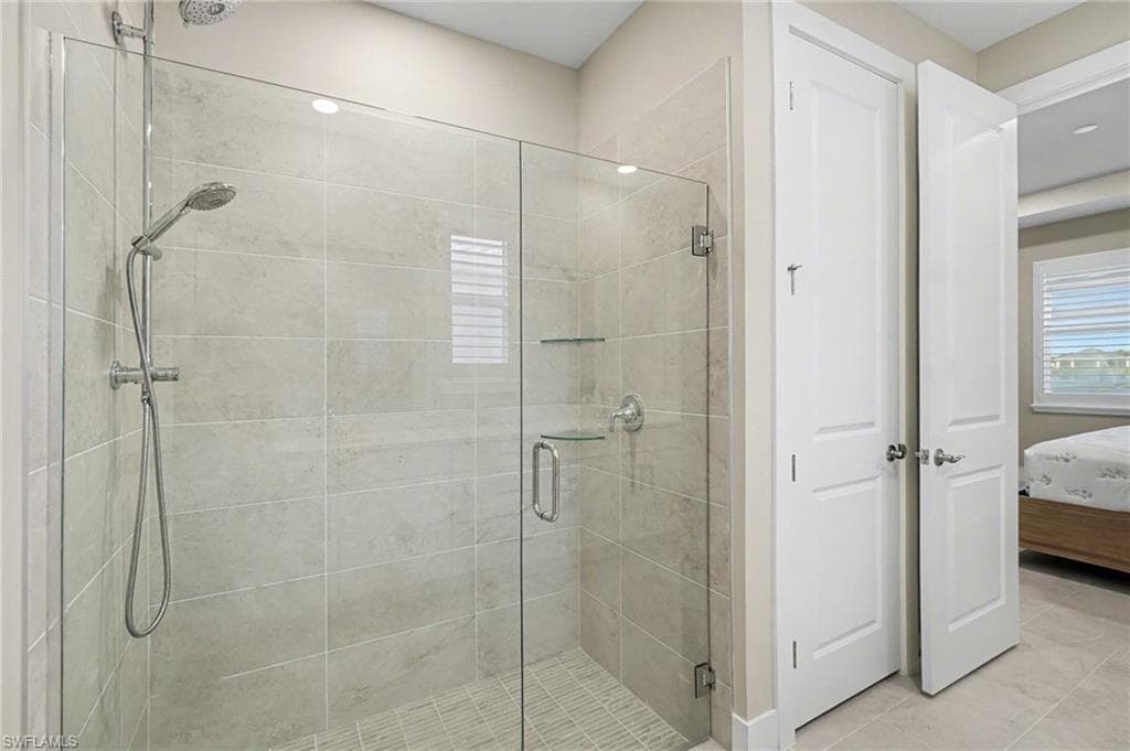 44489 Panther DR-18
