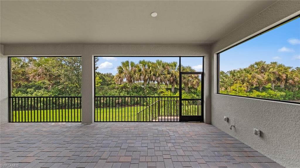 11544 Verandah Palm CT-29