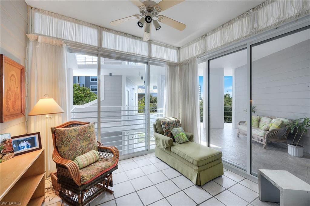828 Hideaway CIR E 423-22