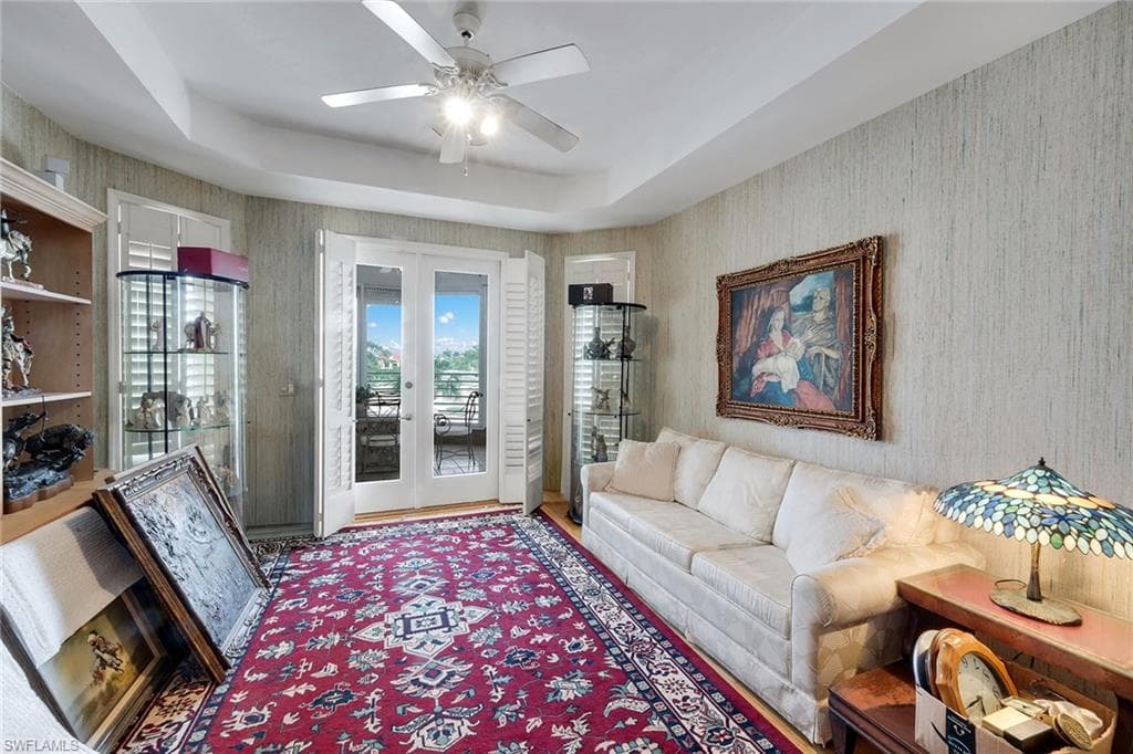 828 Hideaway CIR E 423-30