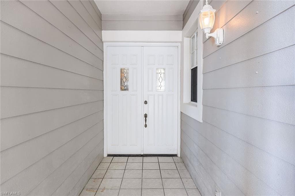 828 Hideaway CIR E 423-4
