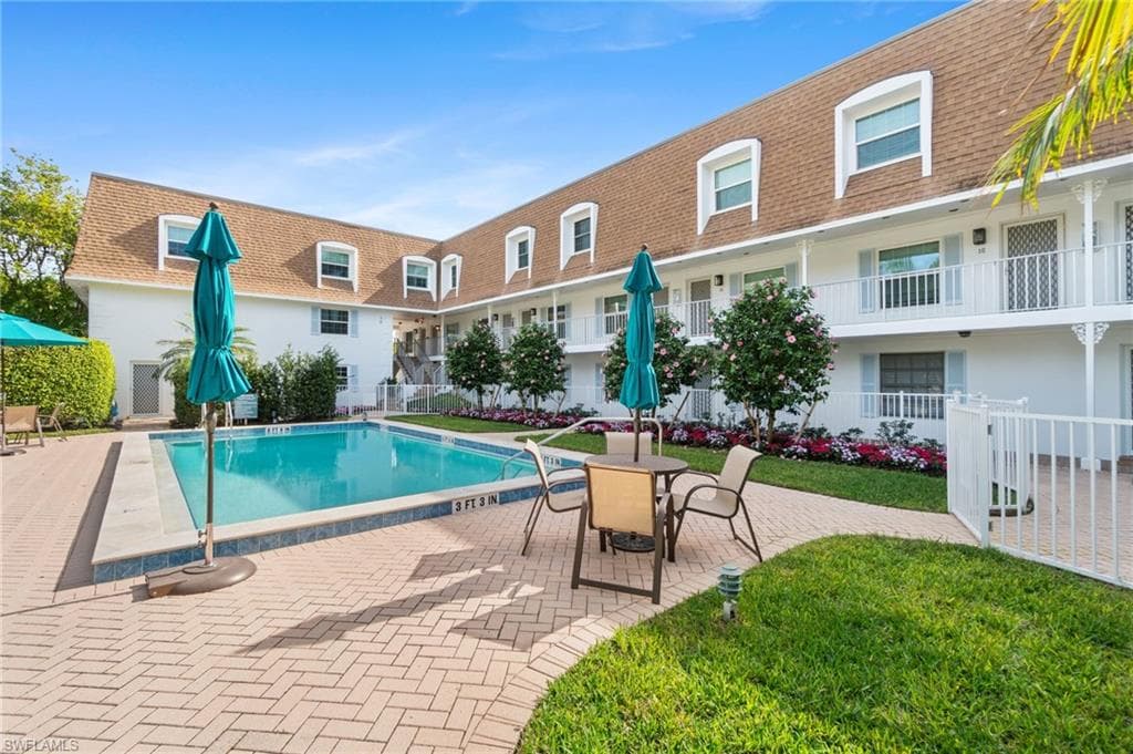 1222 Gordon DR 2-2