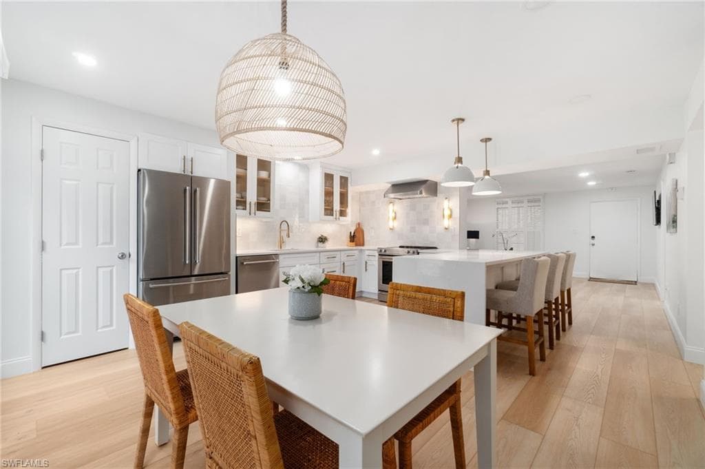 1222 Gordon DR 2-6