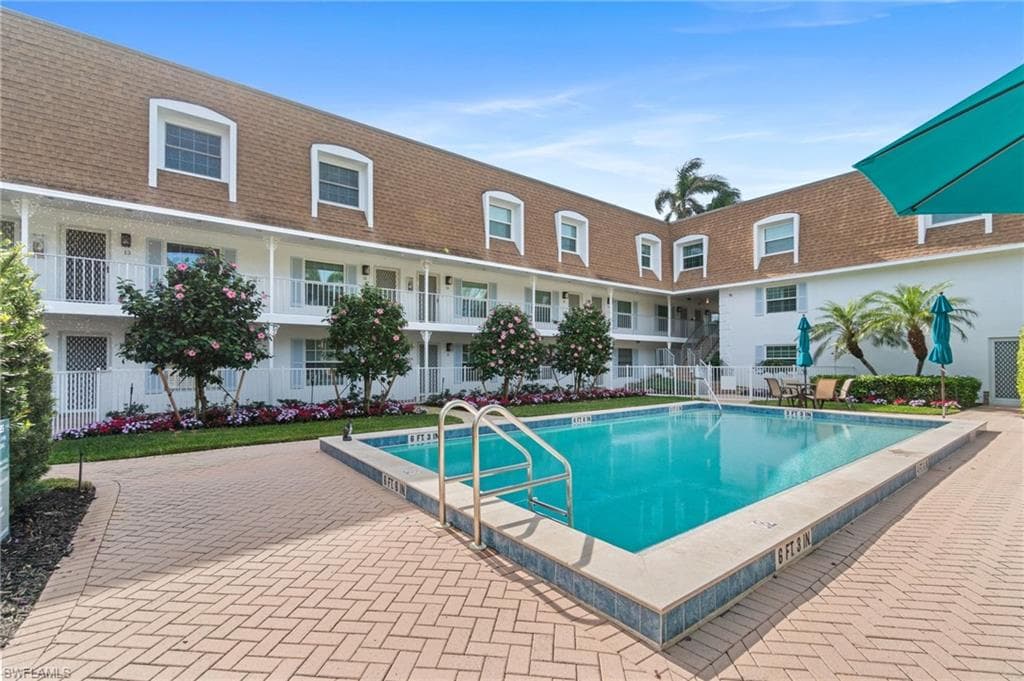1222 Gordon DR 2-3