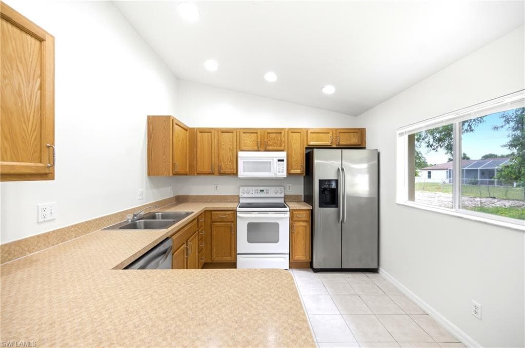 1800 Venice AVE N-10